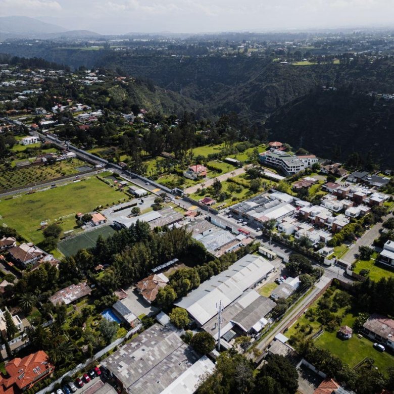 Terreno en Tumbaco Sector Hilacryl en Venta
