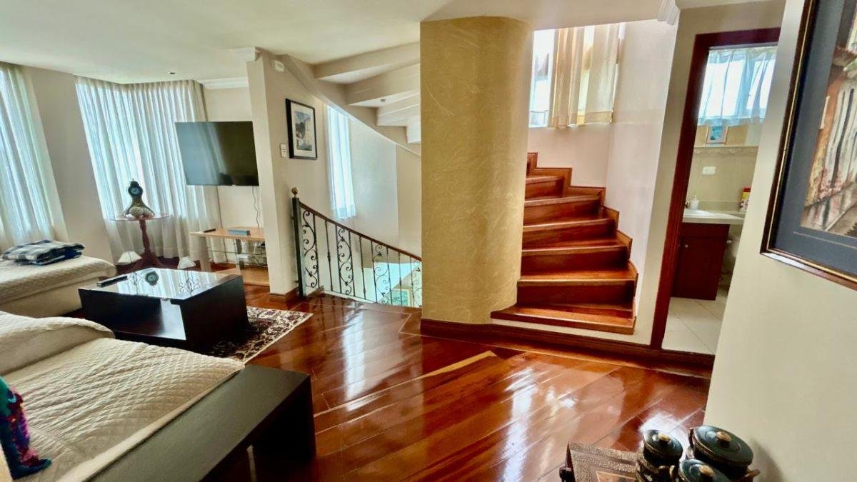 Casa en El Norte de Quito en Urbanización Cerrada Cerca de La Embajada Americana Casa en El Norte de Quito en Urbanización Cerrada Cerca de La Embajada Americana