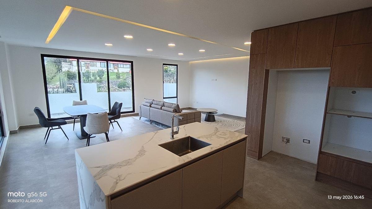 Departamento de Venta de 110 m&sup2; con 2 Habitaciones en Cumbayá