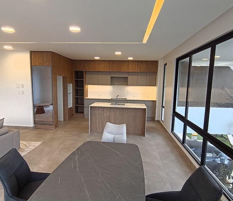 Departamento de Venta de 110 m&sup2; con 2 Habitaciones en Cumbayá