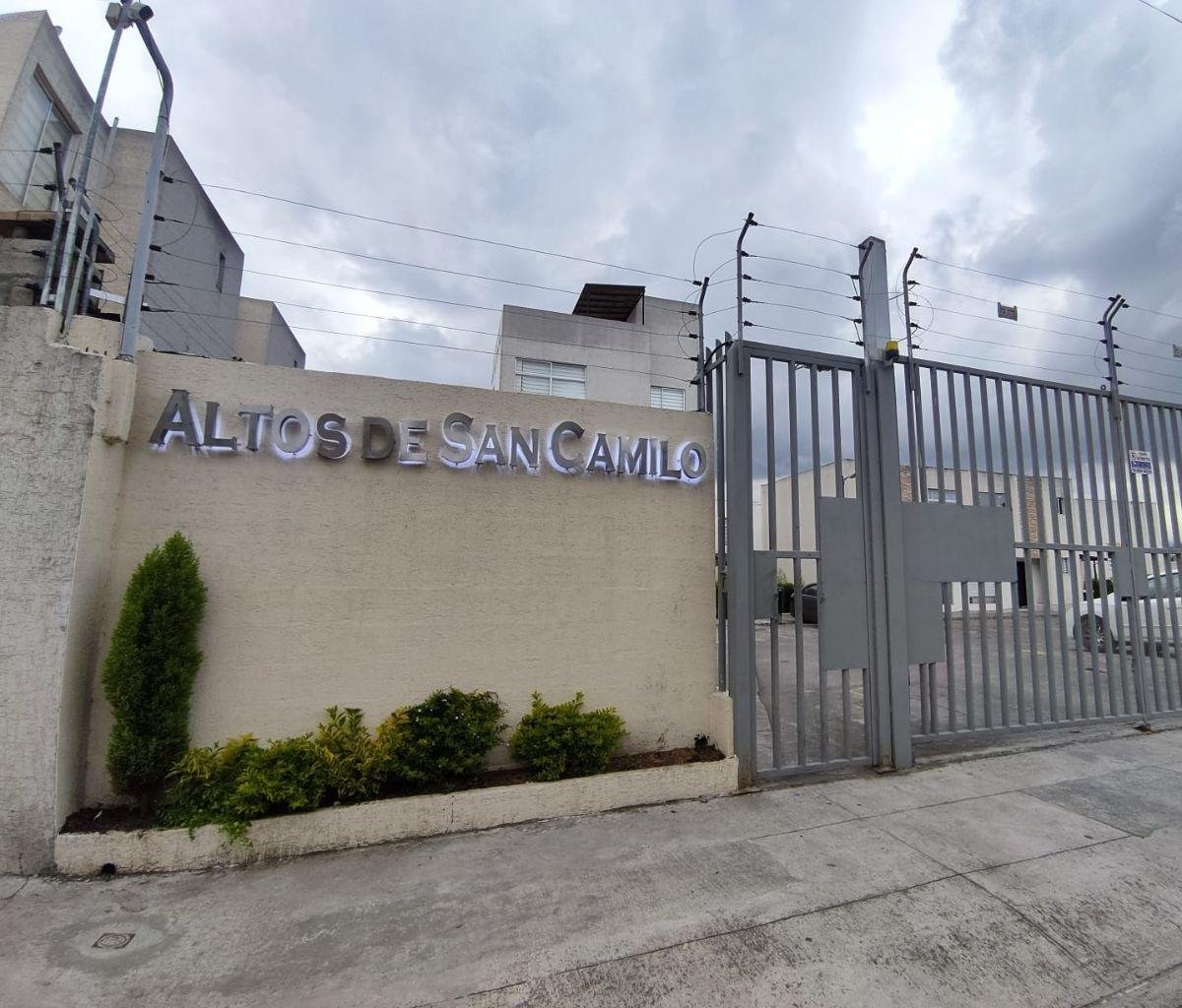 Casa en Venta Sector Calderón – San Camilo 3 Dorm. Casa en Venta Sector Calderón - San Camilo 3 Dorm.