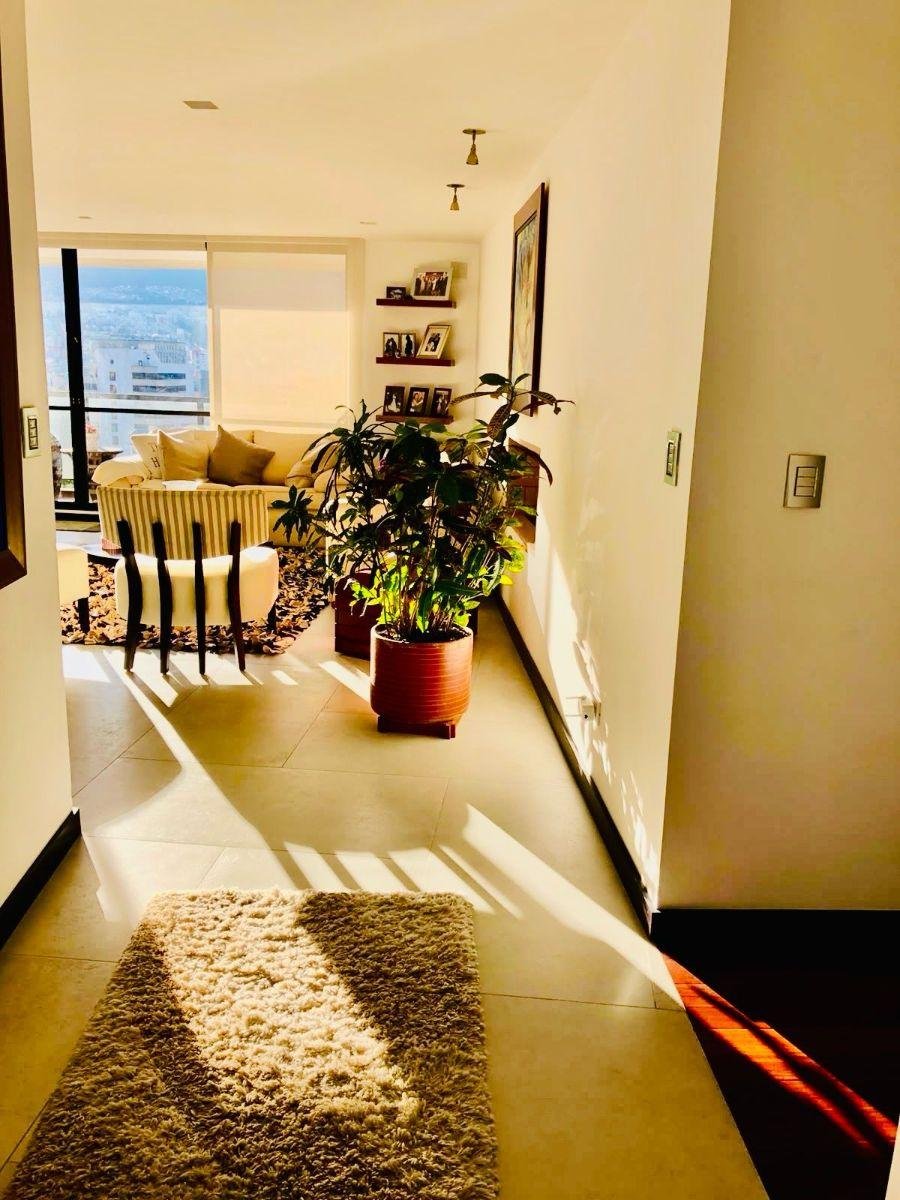 Penthouse en Venta, Sector La Paz – Whymper, Norte de Quito 264 m² Totales Penthouse en Venta, Sector La Paz - Whymper, Norte de Quito 264 m² Totales