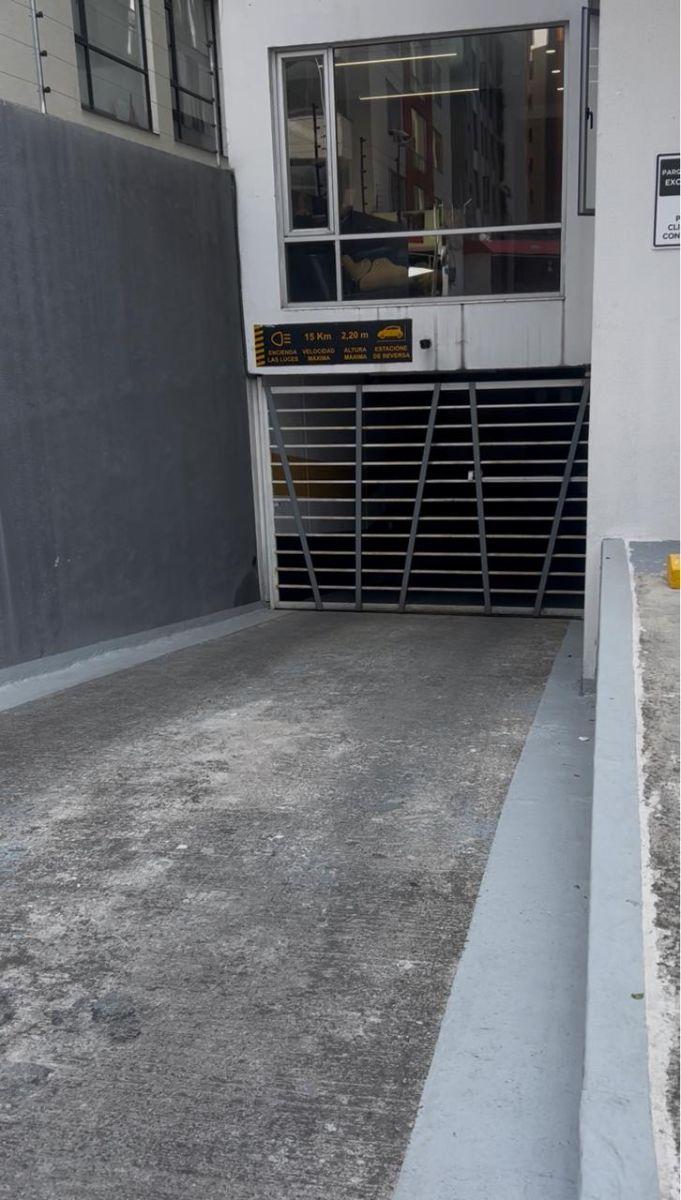 Parqueadero en Venta de 14.53 m² en La 6 de Diciembre y Checoslovaquia Parqueadero en Venta de 14.53 m² en La 6 de Diciembre y Checoslovaquia