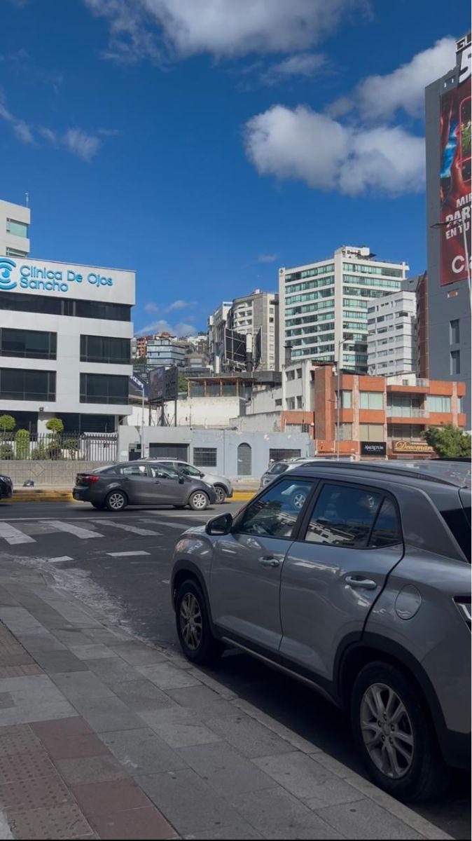 Parqueadero en Venta de 14.53 m² en La 6 de Diciembre y Checoslovaquia Parqueadero en Venta de 14.53 m² en La 6 de Diciembre y Checoslovaquia