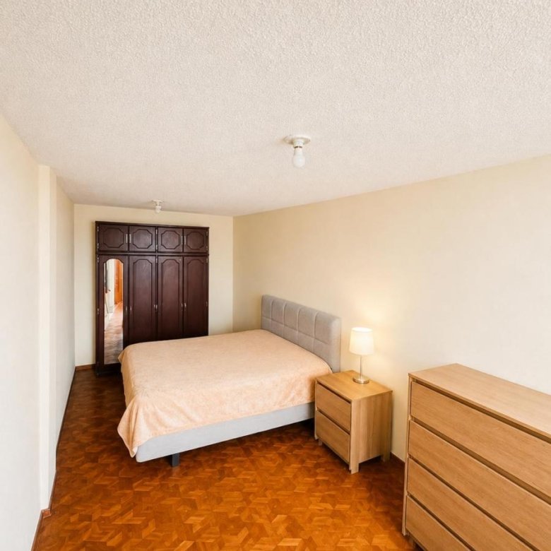 Casa de Venta Eden del Valle, Proyección 3 Pisos, 5 Min Simon Bolivar