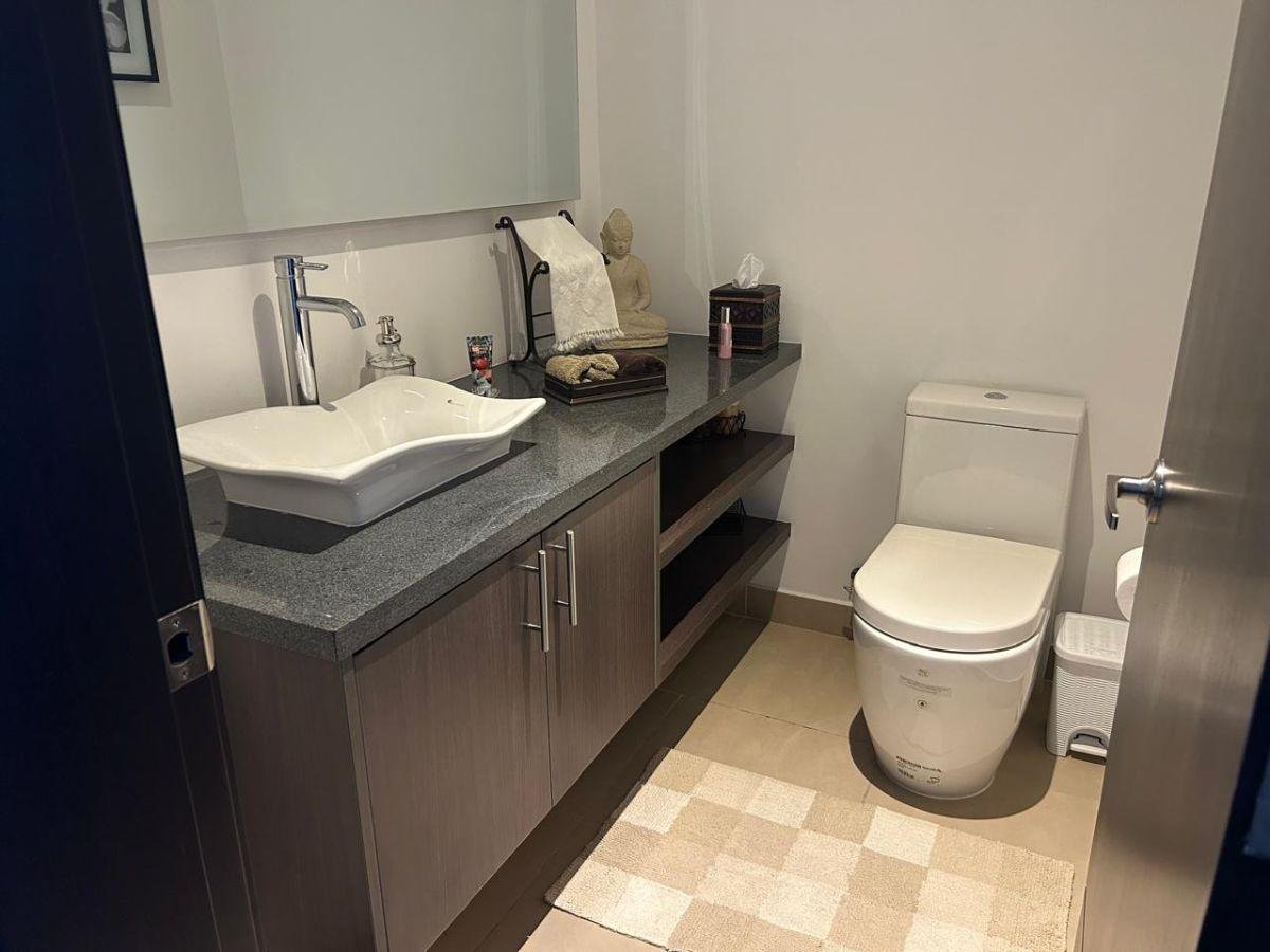 Penthouse en Venta, Sector La Paz – Whymper, Norte de Quito 264 m² Totales Penthouse en Venta, Sector La Paz - Whymper, Norte de Quito 264 m² Totales