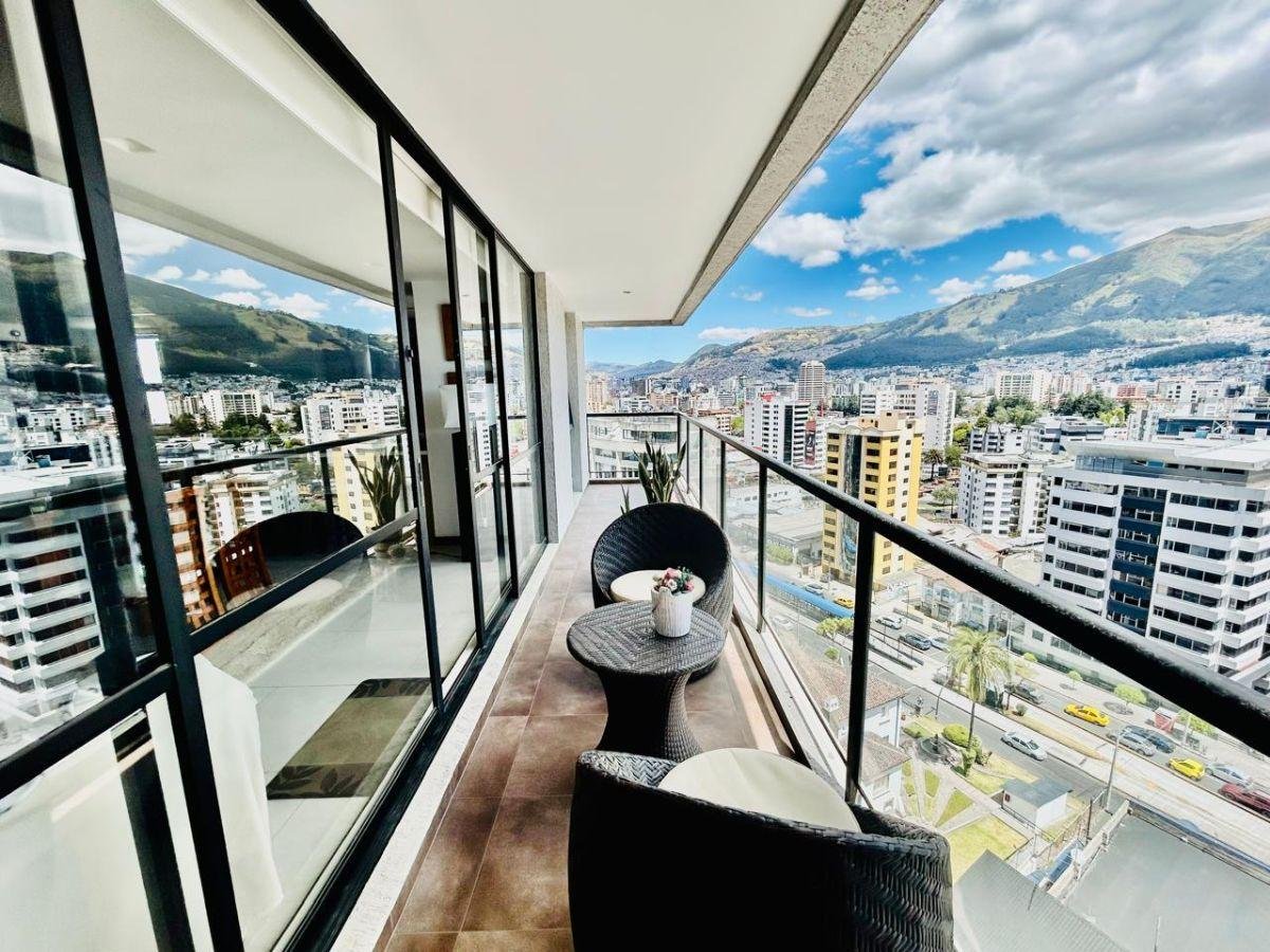 Penthouse en Venta, Sector La Paz – Whymper, Norte de Quito 264 m² Totales Penthouse en Venta, Sector La Paz - Whymper, Norte de Quito 264 m² Totales