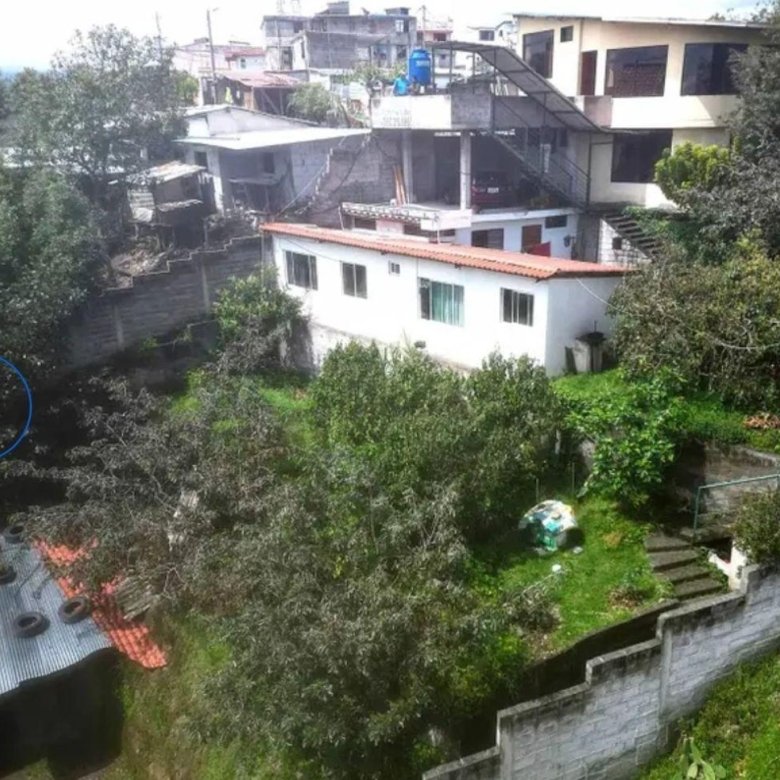 En Venta Terreno con Casa en Conocoto Puente 8