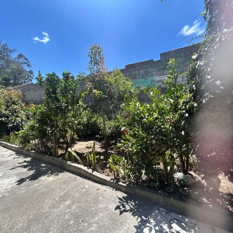 Casas en Venta Calderon Bonanza Terreno de 1008 m&sup2;