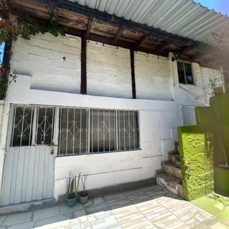 Casas en Venta Calderon Bonanza Terreno de 1008 m&sup2;