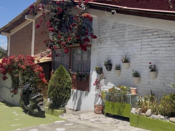 Casas en Venta Calderon Bonanza Terreno de 1008 m&sup2;