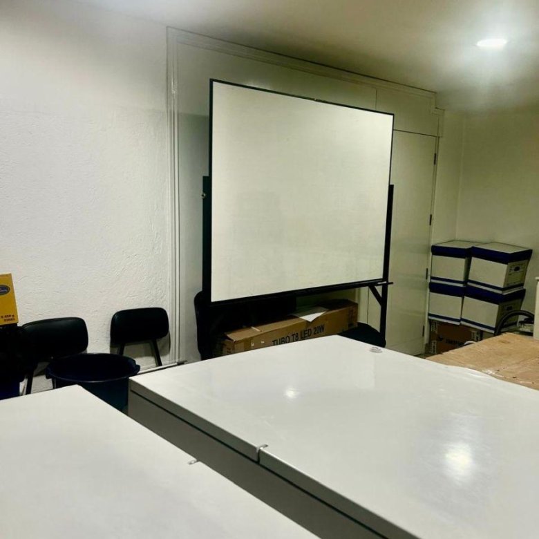 Local en Renta U Oficinas 244 m&sup2; Totales en La Pradera Centro Norte