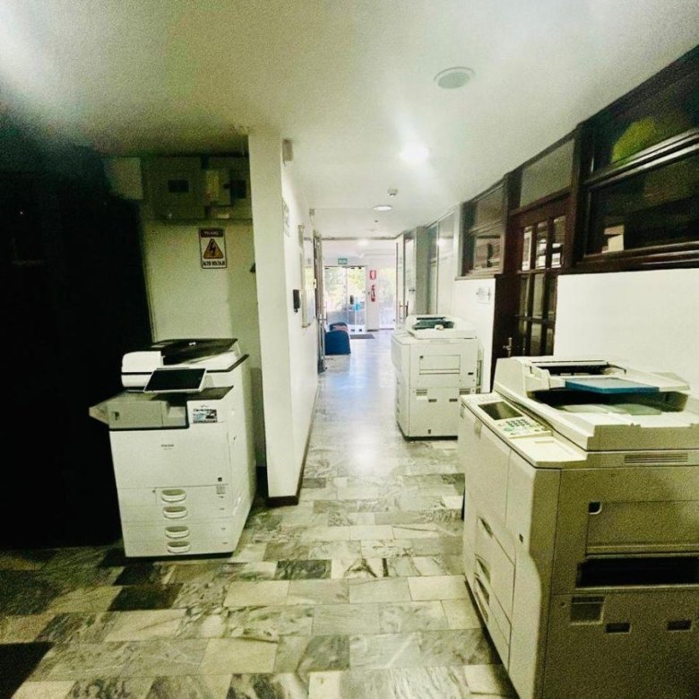 Local en Renta U Oficinas 244 m&sup2; Totales en La Pradera Centro Norte
