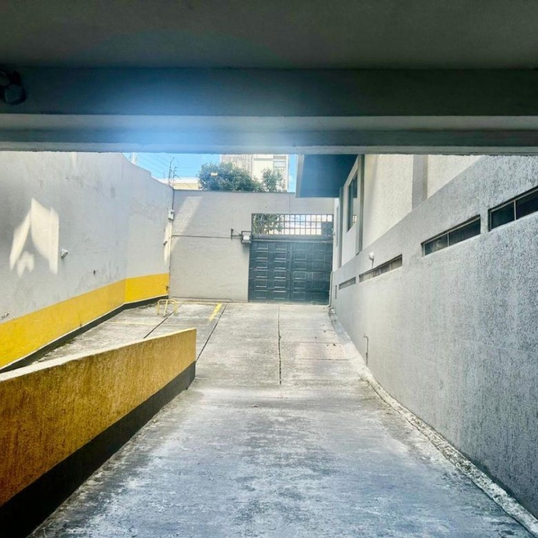 Local en Renta U Oficinas 244 m&sup2; Totales en La Pradera Centro Norte