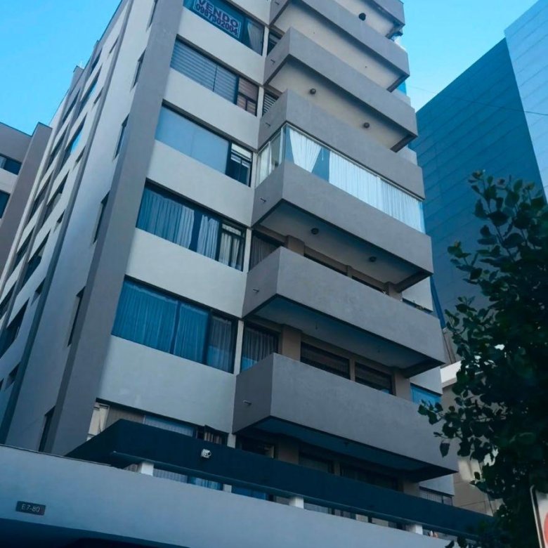 Local en Renta U Oficinas 244 m&sup2; Totales en La Pradera Centro Norte
