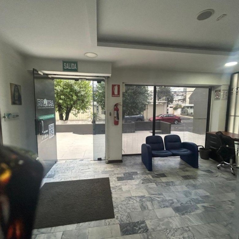 Local en Renta U Oficinas 244 m&sup2; Totales en La Pradera Centro Norte
