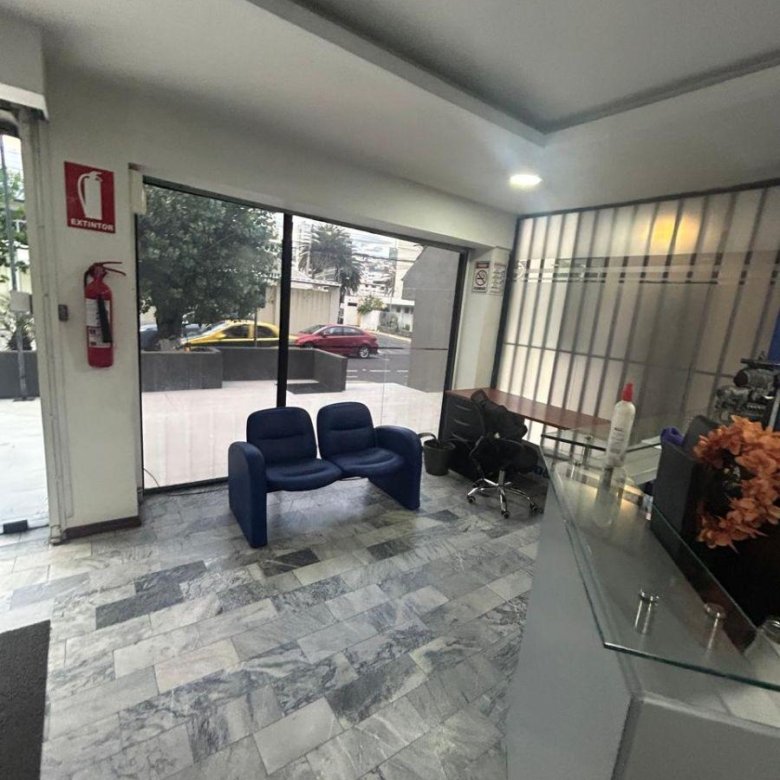 Local en Renta U Oficinas 244 m&sup2; Totales en La Pradera Centro Norte
