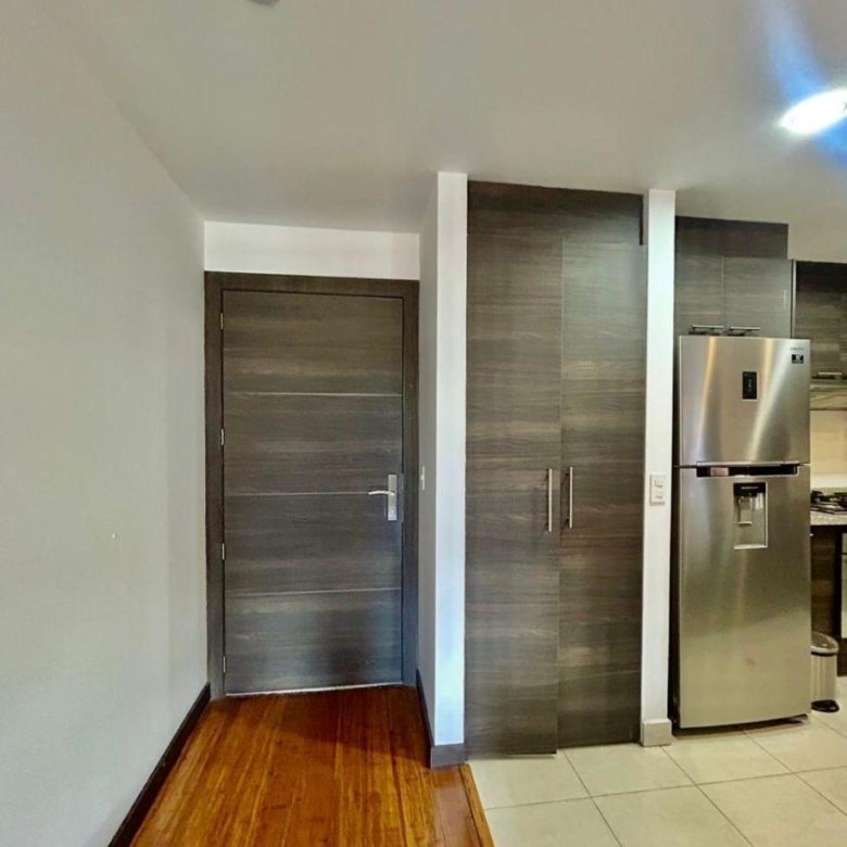 Suite en Venta Amoblada Finlandia y Suecia 57 m&sup2; Habitables Republica del Salvador