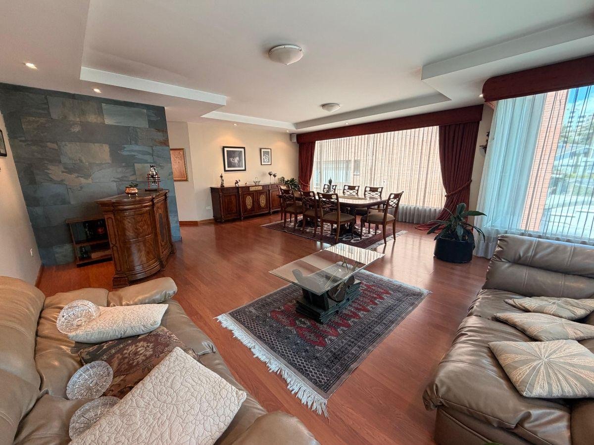 Departamento Amplio de Arriendo Quito Tenis 3 Dorm.