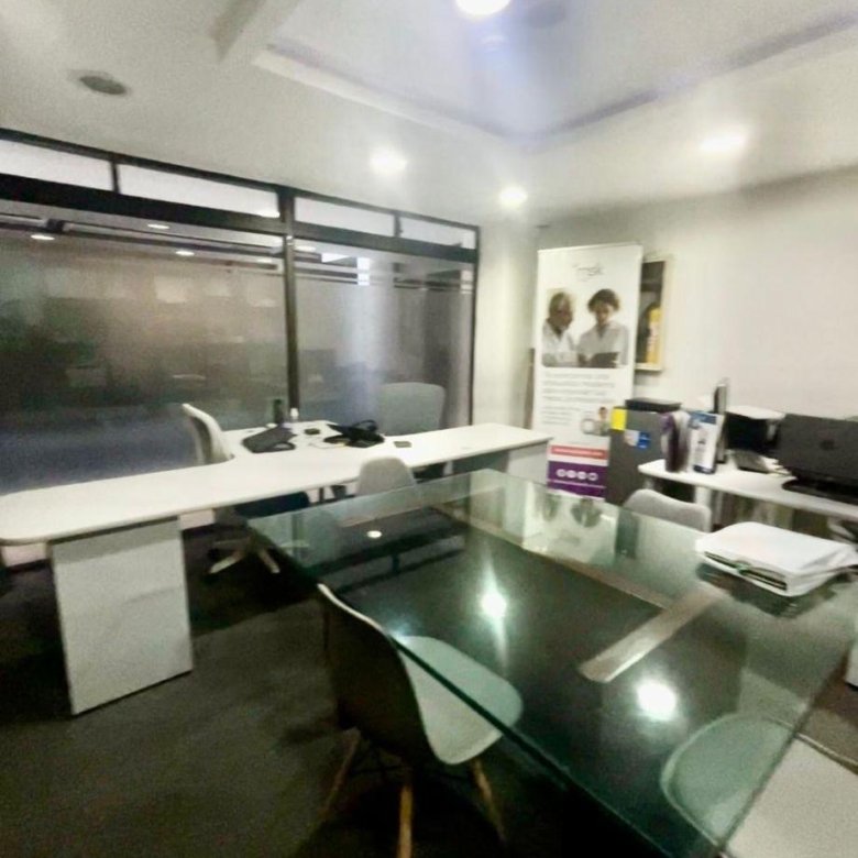 Local Comercial en Venta Sector La Pradera 260 m&sup2; Totales