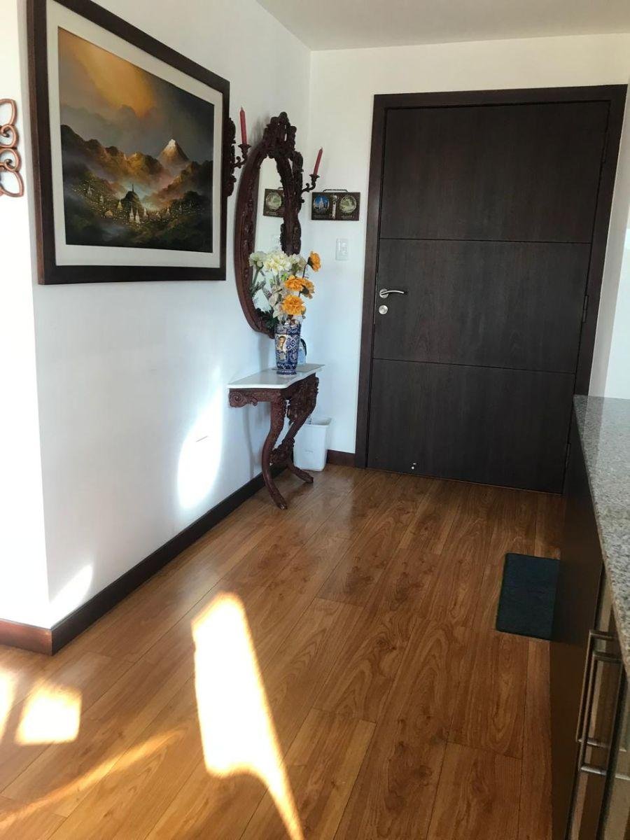 Departamento de 2 Dorm. Sector Mall El Jardin