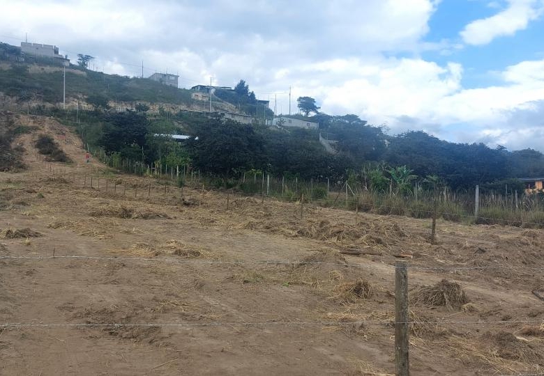 Terreno en Venta Sector Oyacoto 2400 m&sup2;
