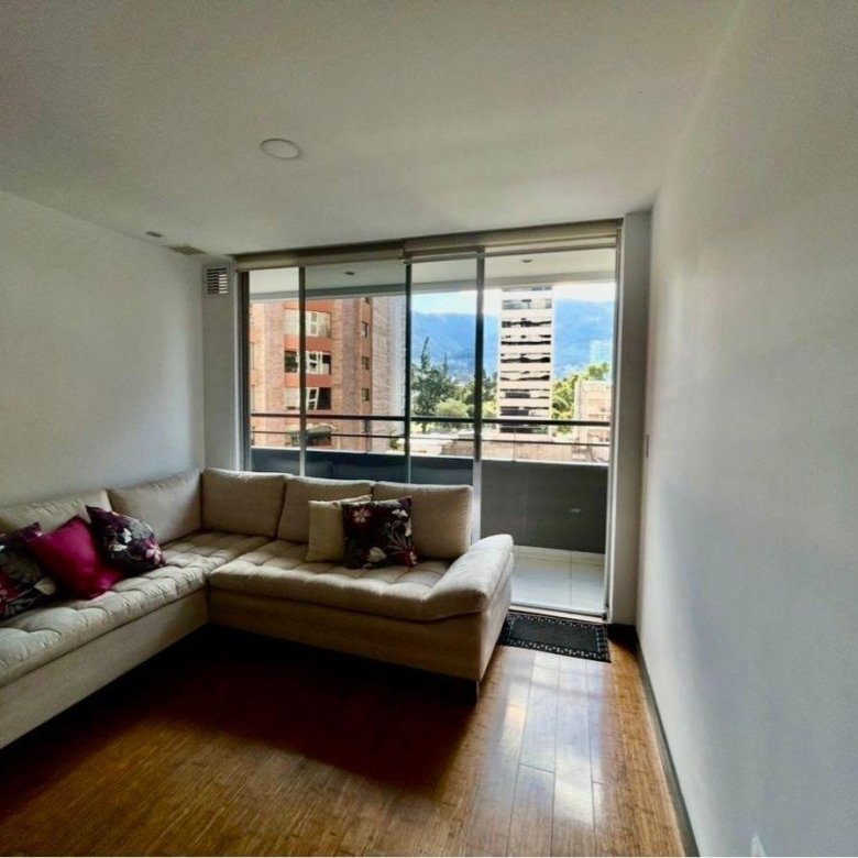 Suite en Venta Amoblada 57 m&sup2; Habitables Av Republica del Salvador, La Carolina