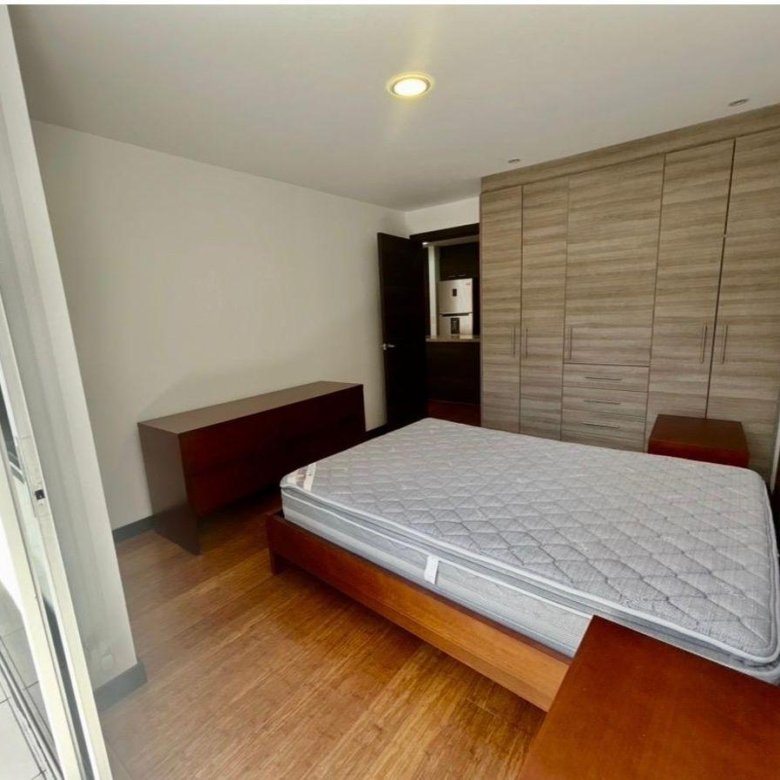 Suite en Venta Amoblada 57 m&sup2; Habitables Av Republica del Salvador, La Carolina