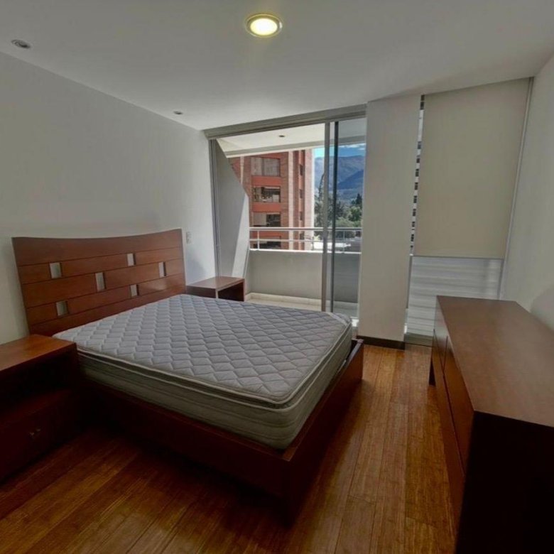 Suite en Venta Amoblada 57 m&sup2; Habitables Av Republica del Salvador, La Carolina