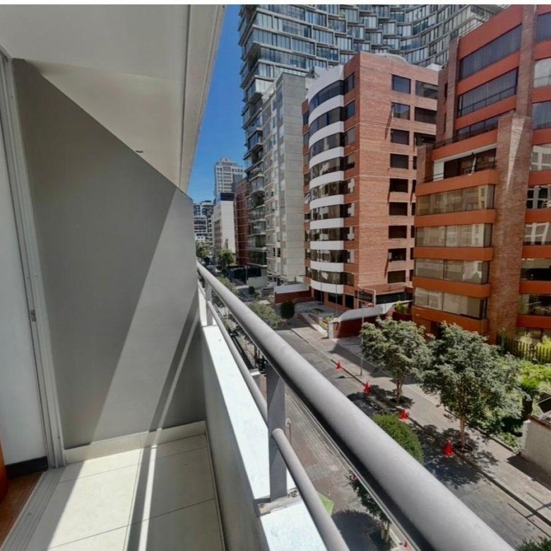 Suite en Venta Amoblada 57 m&sup2; Habitables Av Republica del Salvador, La Carolina
