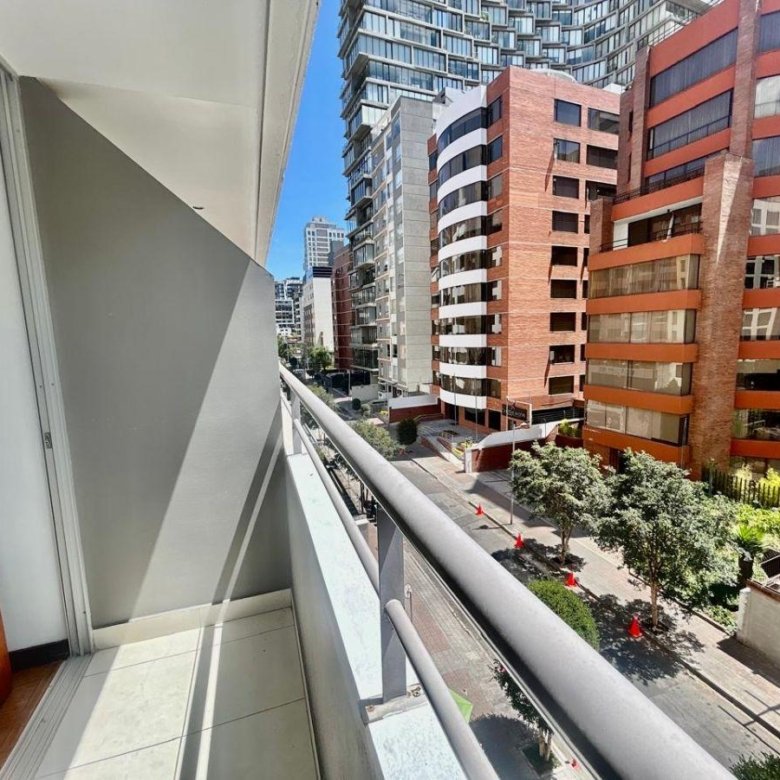 Suite en Venta Amoblada 57 m&sup2; Habitables Av Republica del Salvador, La Carolina