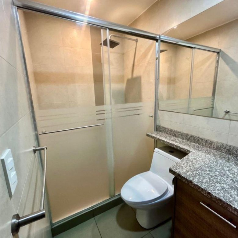 Suite en Venta Amoblada 57 m&sup2; Habitables Av Republica del Salvador, La Carolina